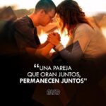 Una pareja que oran juntos, permanecen juntos