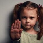 ¿ Por qué al niño sí le quieren pegar?
